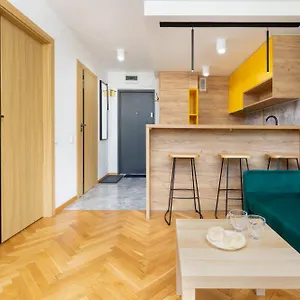 By Renters Apartament